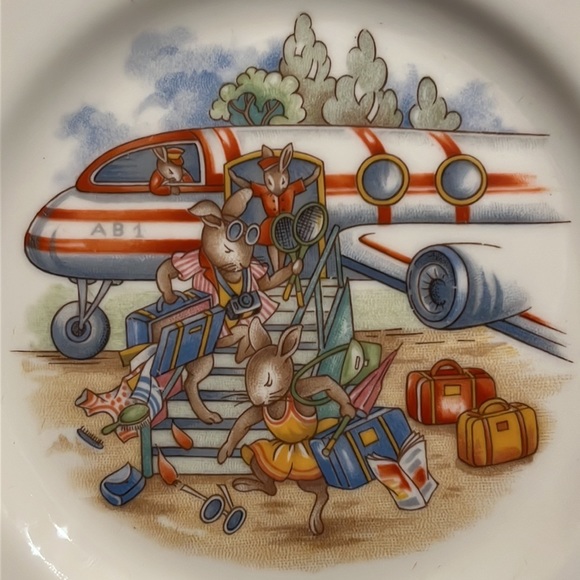 Unusual Royal Doulton “Bunnykins for Grownups” plate with airplane Hard to Find - Picture 2 of 7